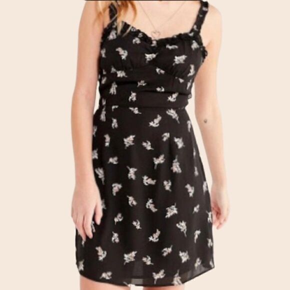 Urban Outfitters Black Floral Mini Summer Dress Size 6 - Picture 1 of 13